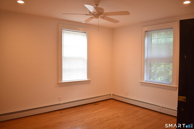 Building Photo - 151 Cold Spring St
