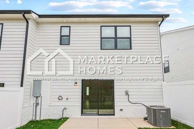 Building Photo - 4011 Norman Dr