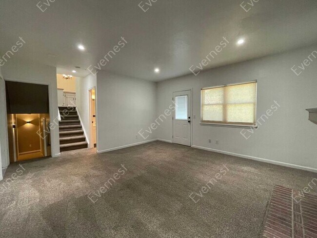 Building Photo - 18347 E Nassau Dr