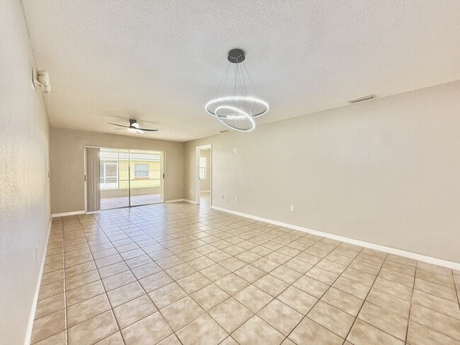 Building Photo - 2140 Mystic Ring Loop