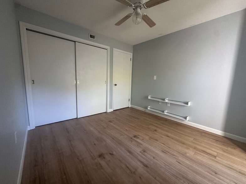 Building Photo - 143 Brittany Farms Rd