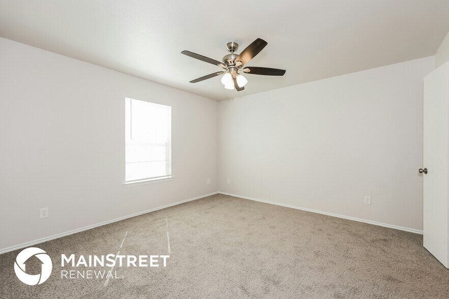 Building Photo - 912 Laredo Plaza