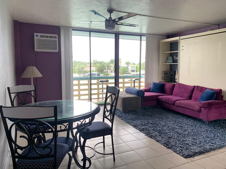 Building Photo - 6484 Indian Creek Dr