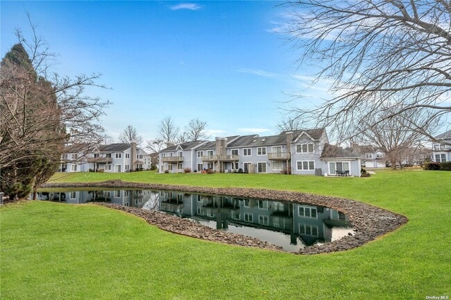 Building Photo - 141 Lakebridge Dr N