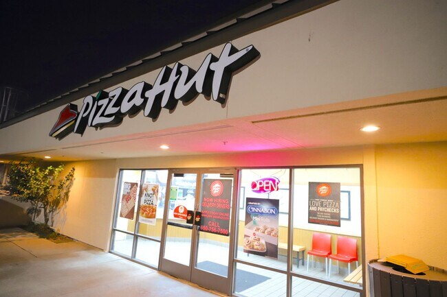 Building Photo - 140 Avalon Dr