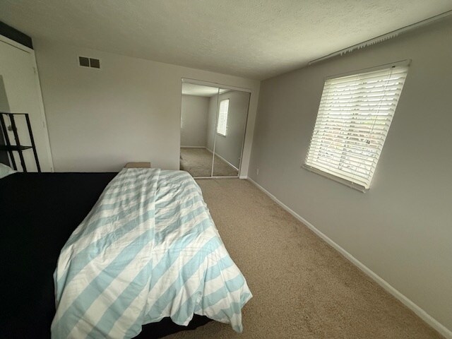 Building Photo - 7468 Graystone Ct