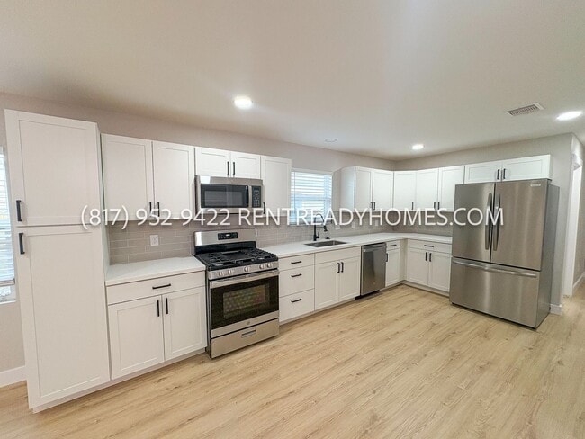 Building Photo - 1416 Fairbanks St