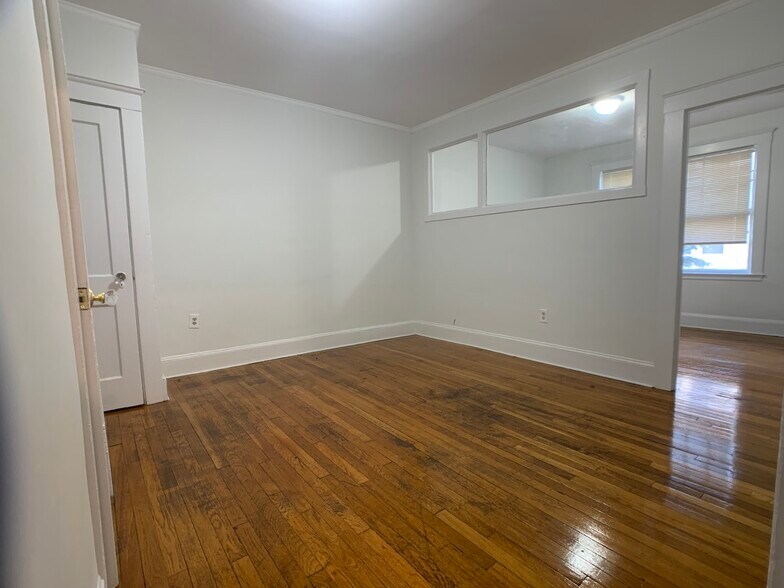 Building Photo - 26 Chiswick Rd