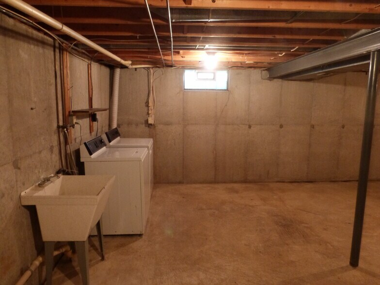 Building Photo - 73 Havenwood Holw