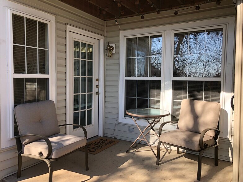 Building Photo - 6391 Rutherford Ct