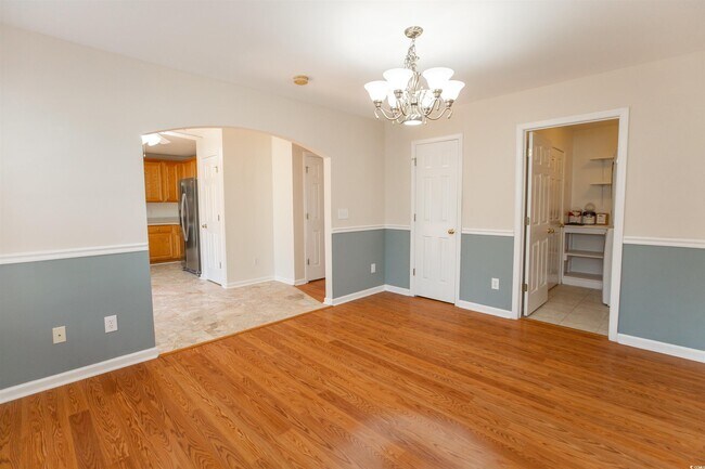 Building Photo - 2424 Hayseed Way