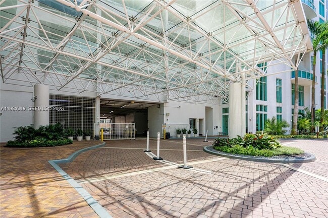 Building Photo - 31 SE 5th St