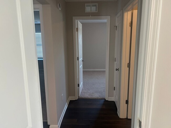 Building Photo - Stunning New Construction in the Heart of Columbus