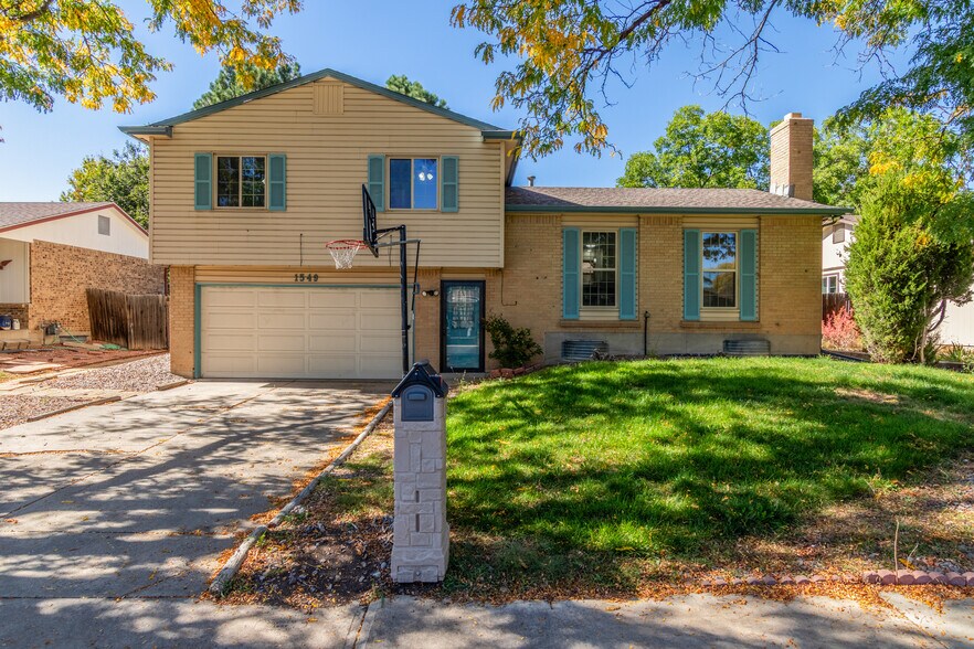 Building Photo - 1549 S Evanston St