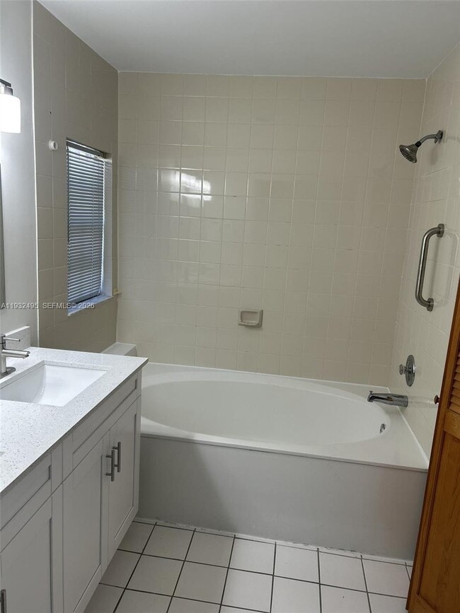 Building Photo - 13929 SW 102nd Terrace