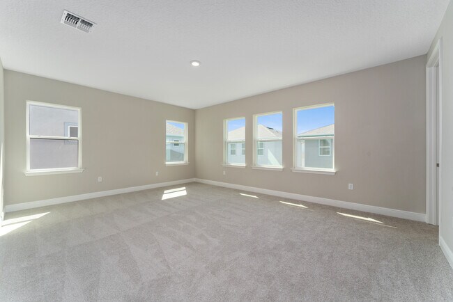 Building Photo - 13254 McMillan Dr