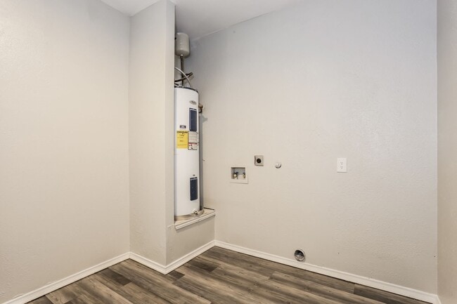 Building Photo - 4 BR/3BA | Newly Renovated Single Family Home |2-Car Covered Parking | Nice backyard!