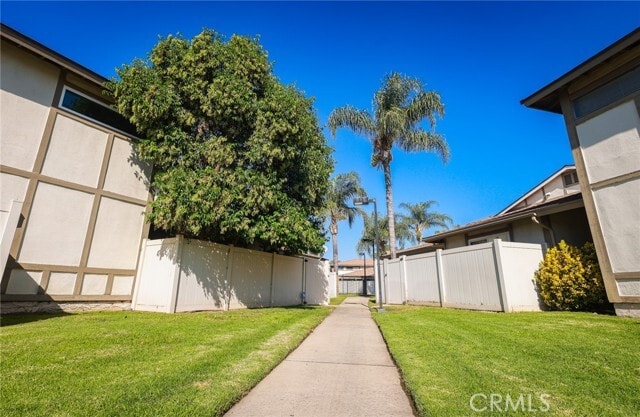 Building Photo - 952 Cone Flower Ln