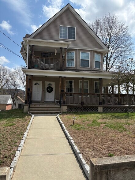 Building Photo - 117 Atwater Ave