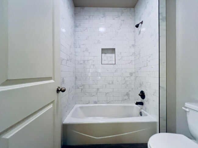 Building Photo - 9804 Avenue U