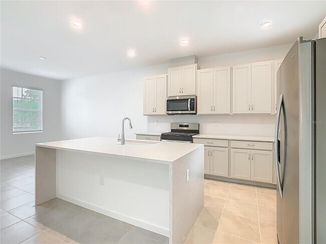 Building Photo - 2414 Celebration Blvd