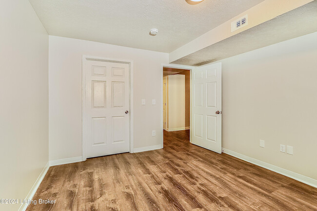 Building Photo - 2821 Rowan St