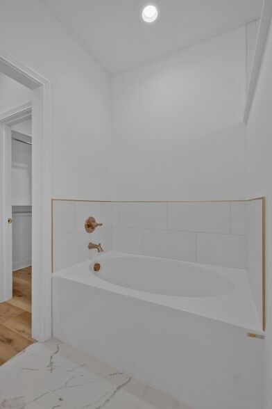 Building Photo - 118 Nickolas Cir