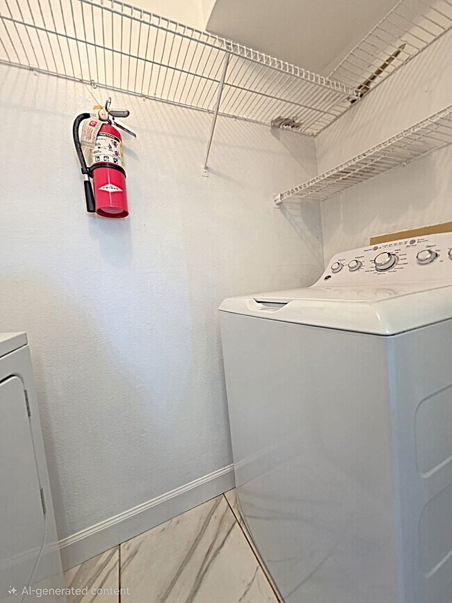 Building Photo - 2925 Winkler Ave