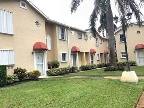 Building Photo - 369 Waterside Dr