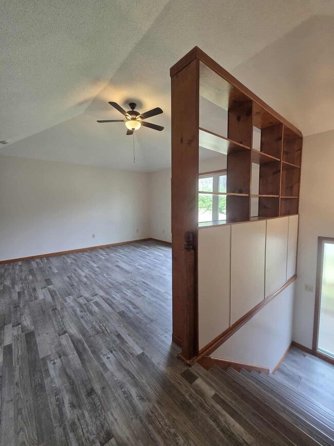 Building Photo - Spacious Home for Rent!