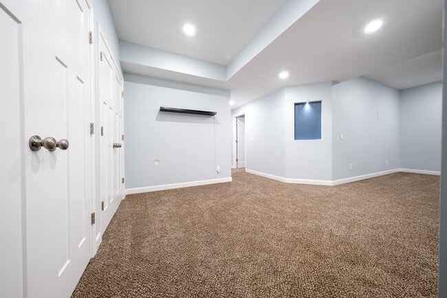 Building Photo - 18196 Goldfinch Wy