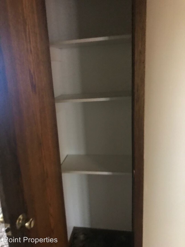 Building Photo - 2 br, 1 bath Apartment - 811 Lulu 813 Lulu