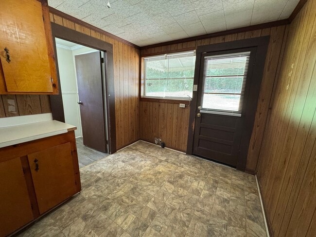 Building Photo - 3/1 House in Shannon Village $1050