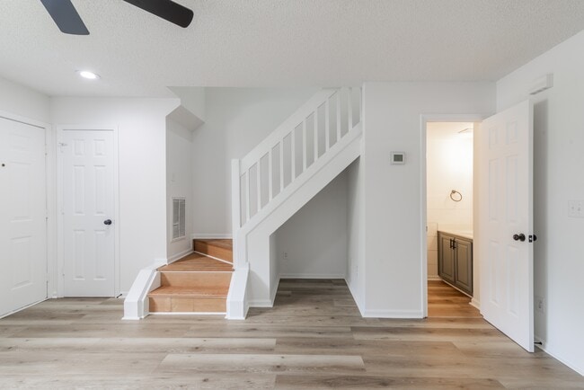 Building Photo - 1766 Forest Side Ln