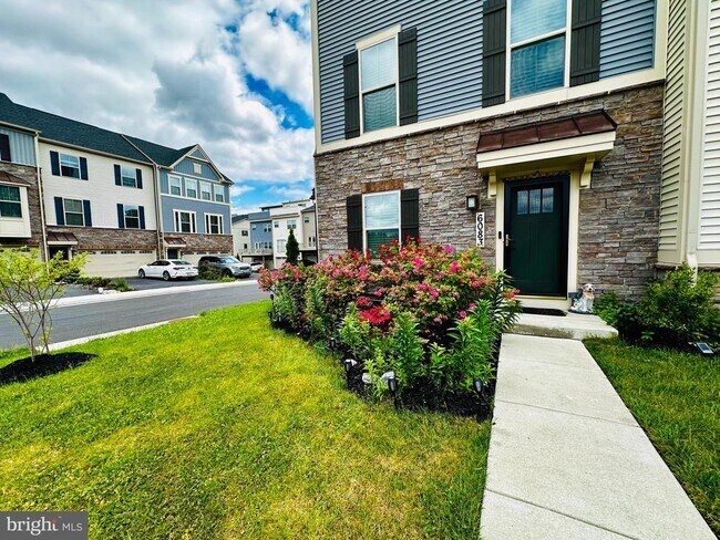 Building Photo - 6083 Piscataway St