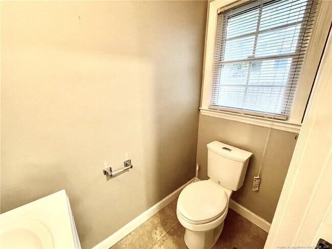 Building Photo - 1430 Pine Valley Loop