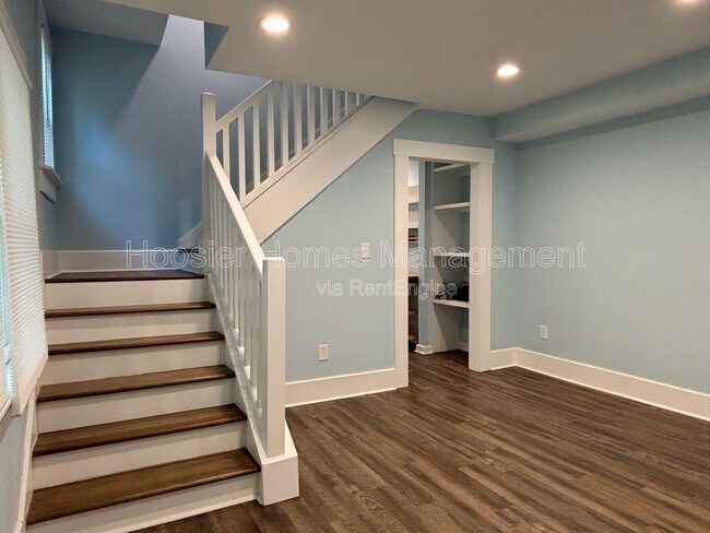 Building Photo - 1524 Bellefontaine St