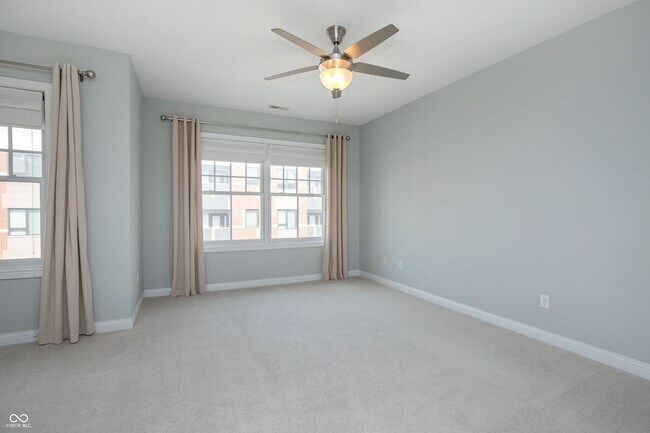 Building Photo - 517 N Park Ave