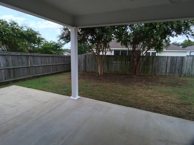 Building Photo - 9840 Empress Blvd