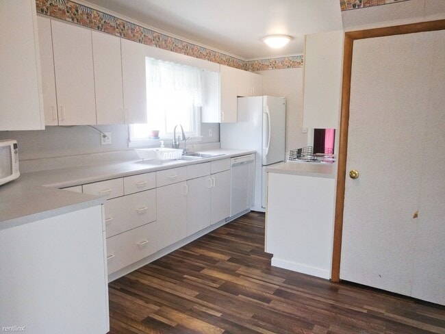 Building Photo - 3 br, 1 bath House - 12129 Bell Rd