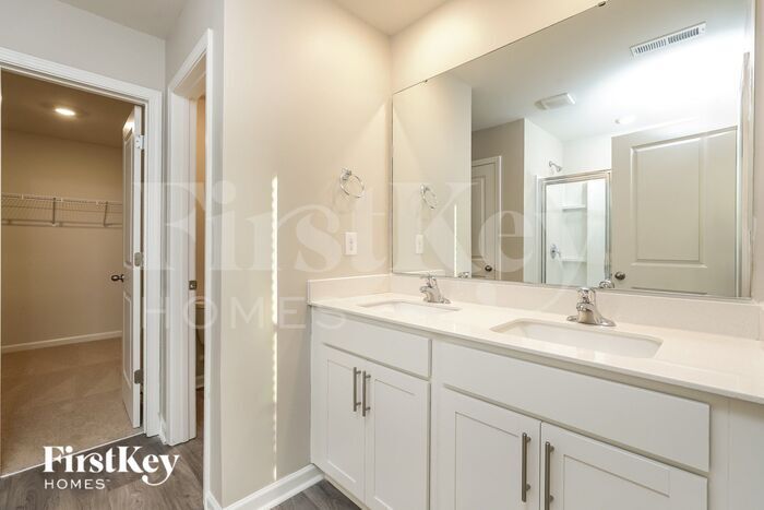 Building Photo - 133 Expansive Dr