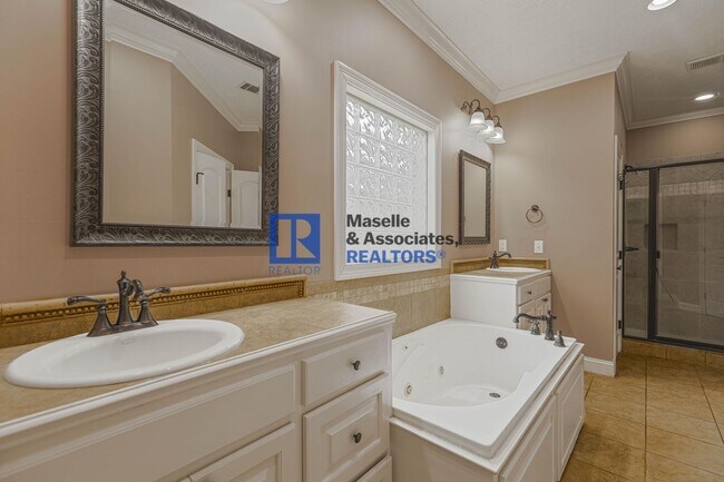 Building Photo - 403 Evian Way