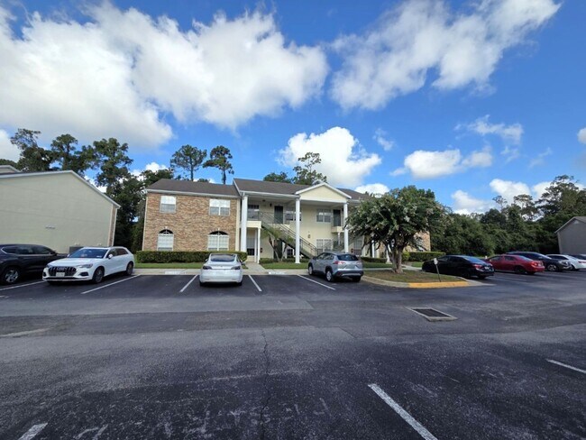Building Photo - 141 Reserve Cir