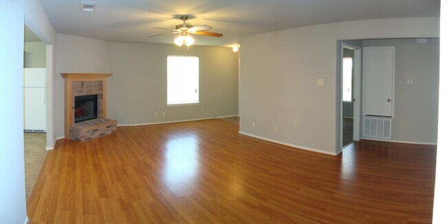 Building Photo - 3-Bedroom House for Rent in Killeen