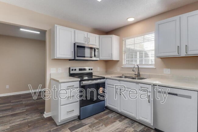 Building Photo - 1859 Brasher Rd