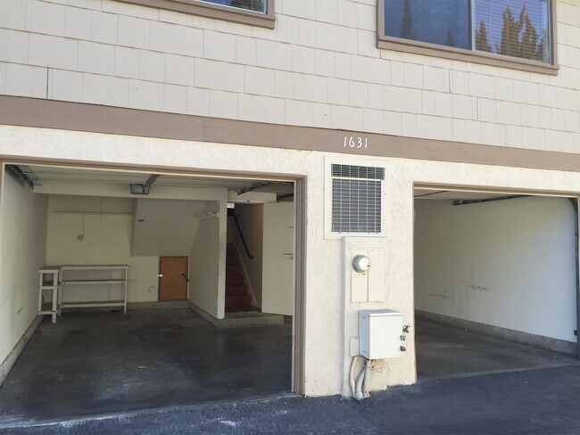 Building Photo - 1631 Avenida Selva