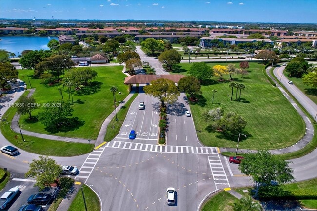 Building Photo - 400 SW 134th Way