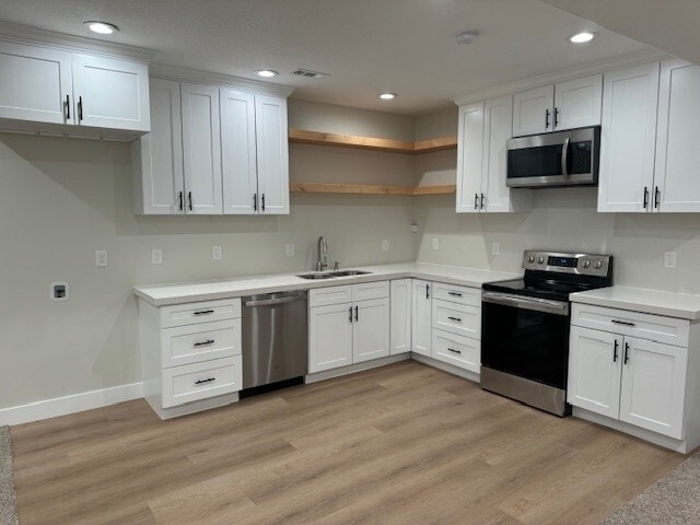 Building Photo - 2795 E Lakeside Dr