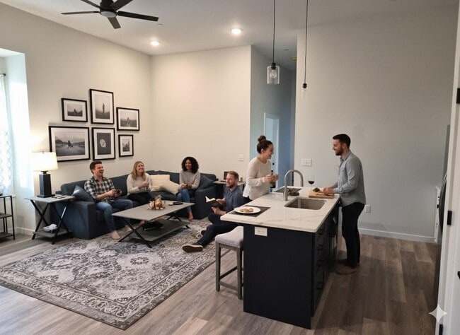 Building Photo - 36 Pleasant St