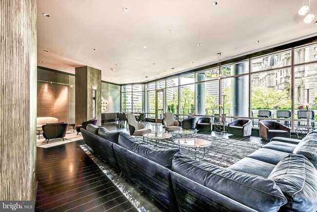 Building Photo - 1414 S Penn Square